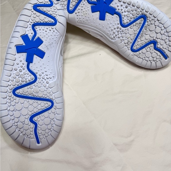 Nike White Slip-On Shoes - Picture 6 of 12